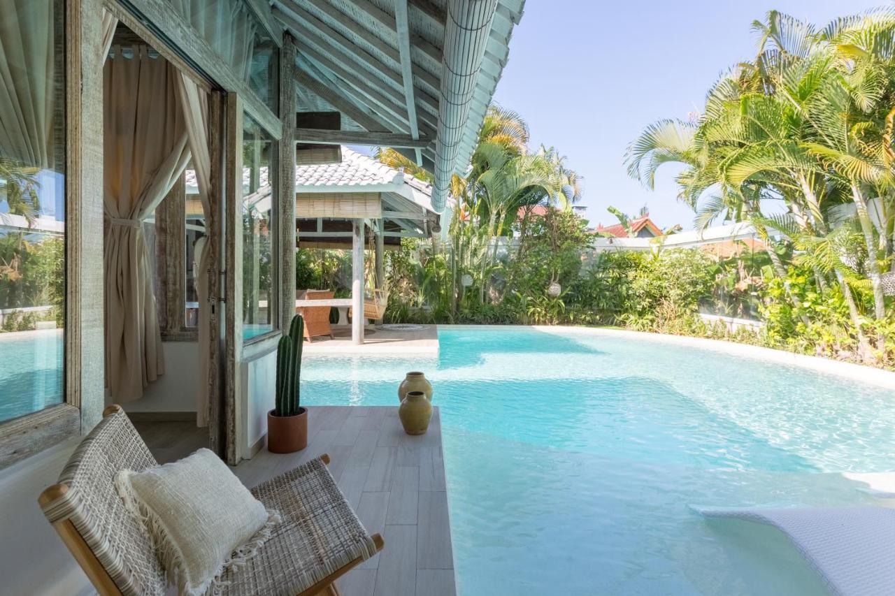 Cocowhite Villa Seminyak Extérieur photo