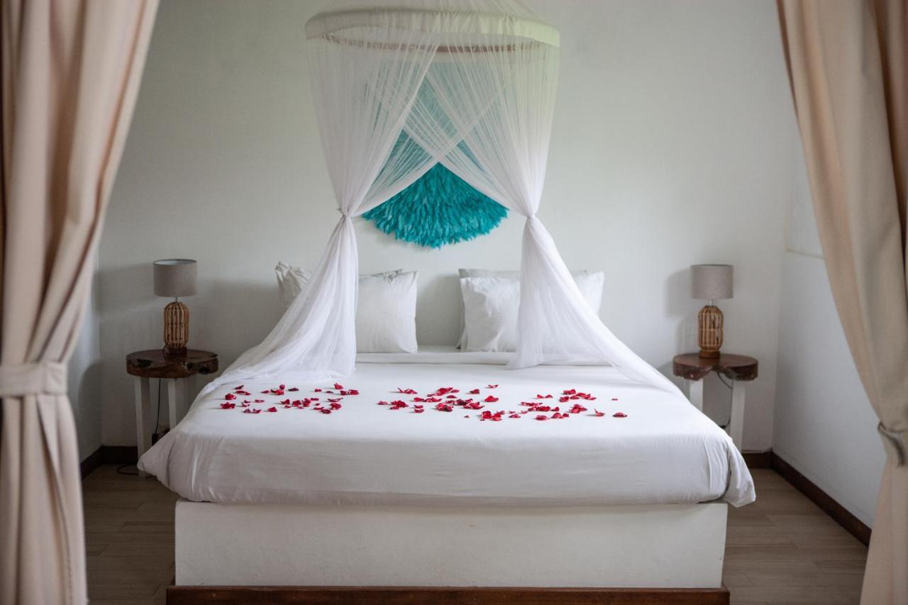Cocowhite Villa Seminyak Extérieur photo