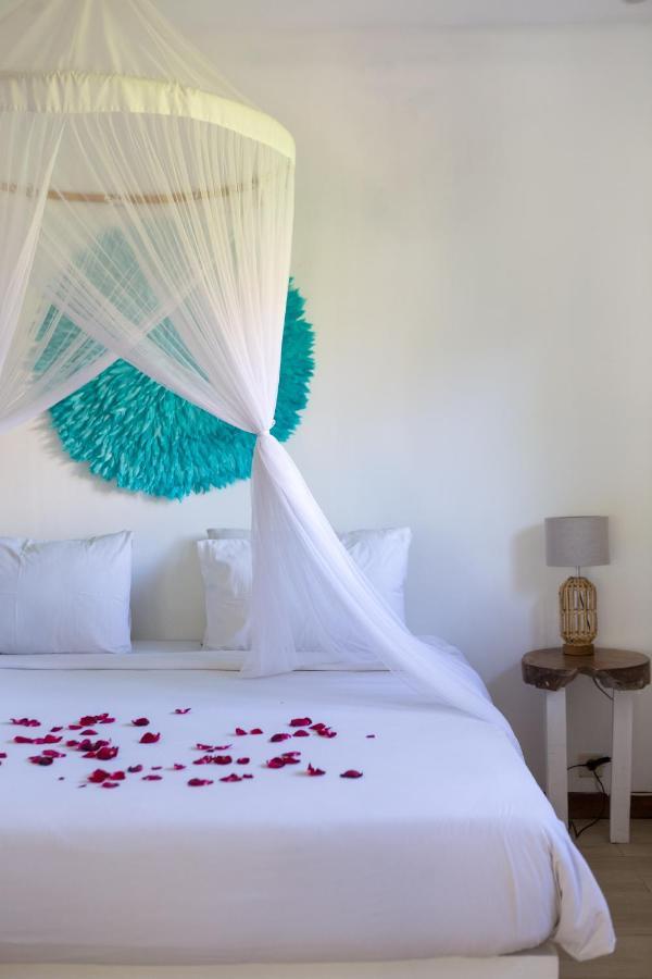 Cocowhite Villa Seminyak Extérieur photo