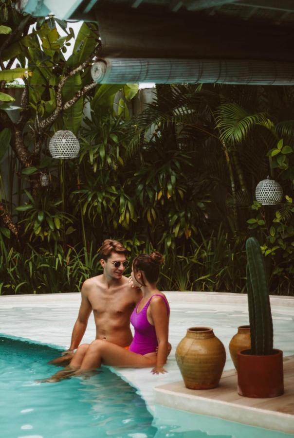 Cocowhite Villa Seminyak Extérieur photo