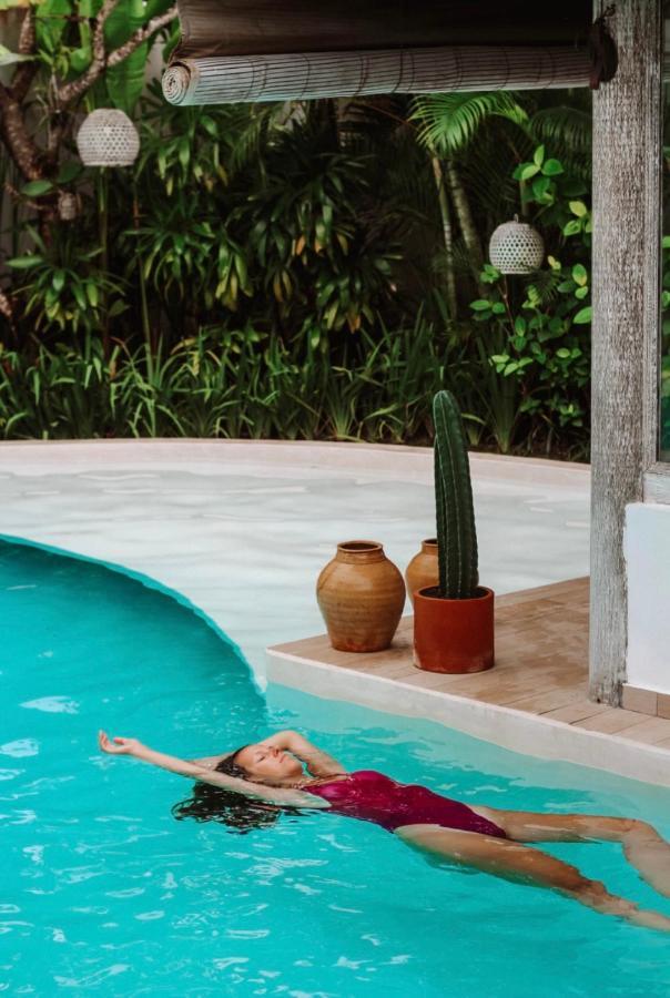 Cocowhite Villa Seminyak Extérieur photo